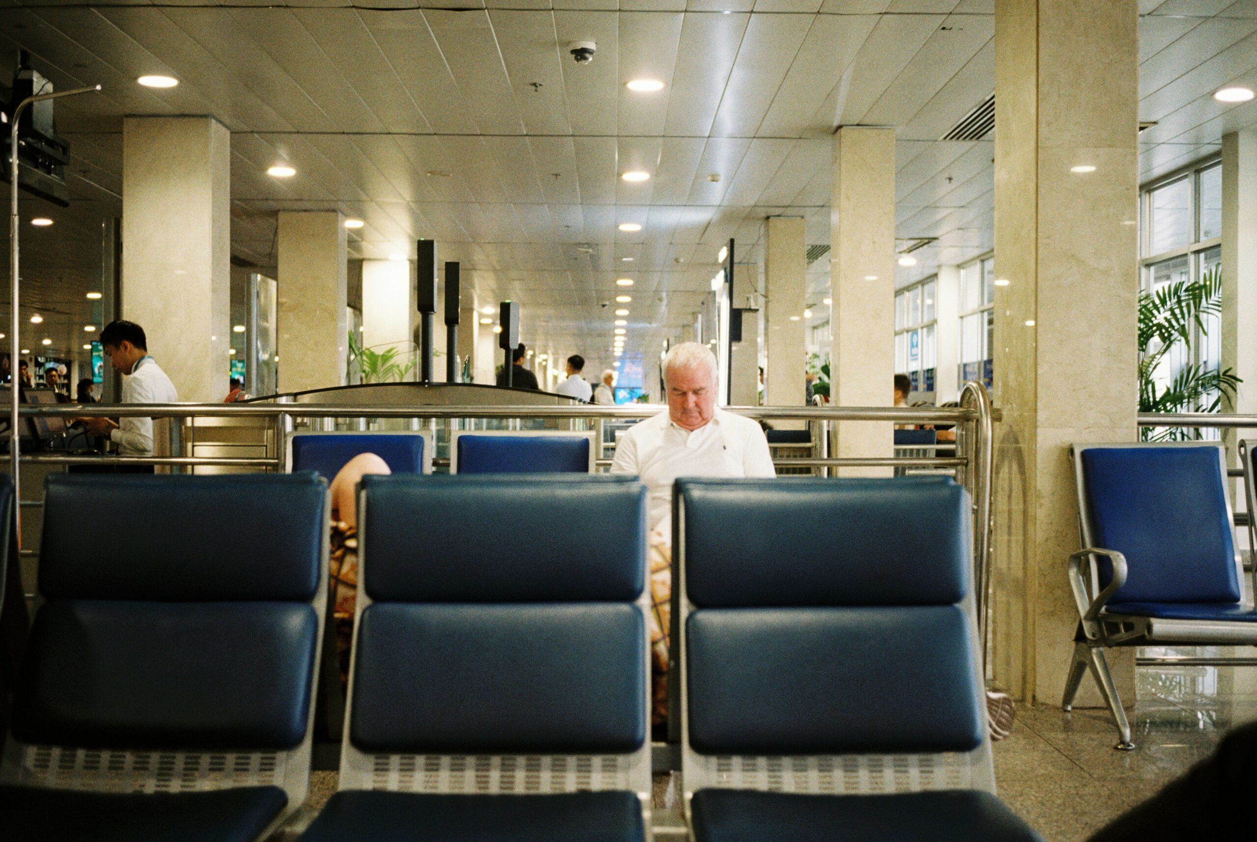 Illustration showing lost suitcase at airport conveyor belt