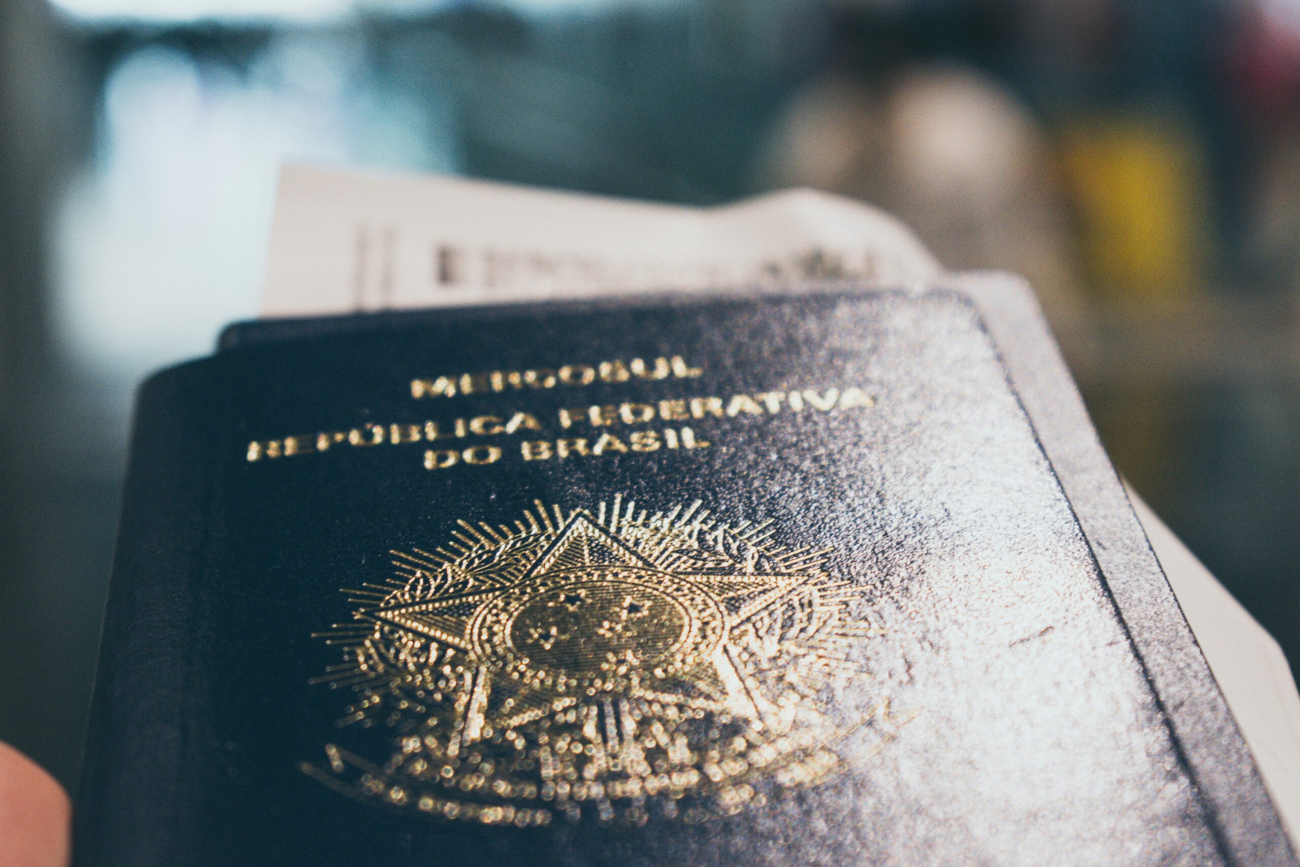 A table comparing three popular travel insurance providers based on cost and features