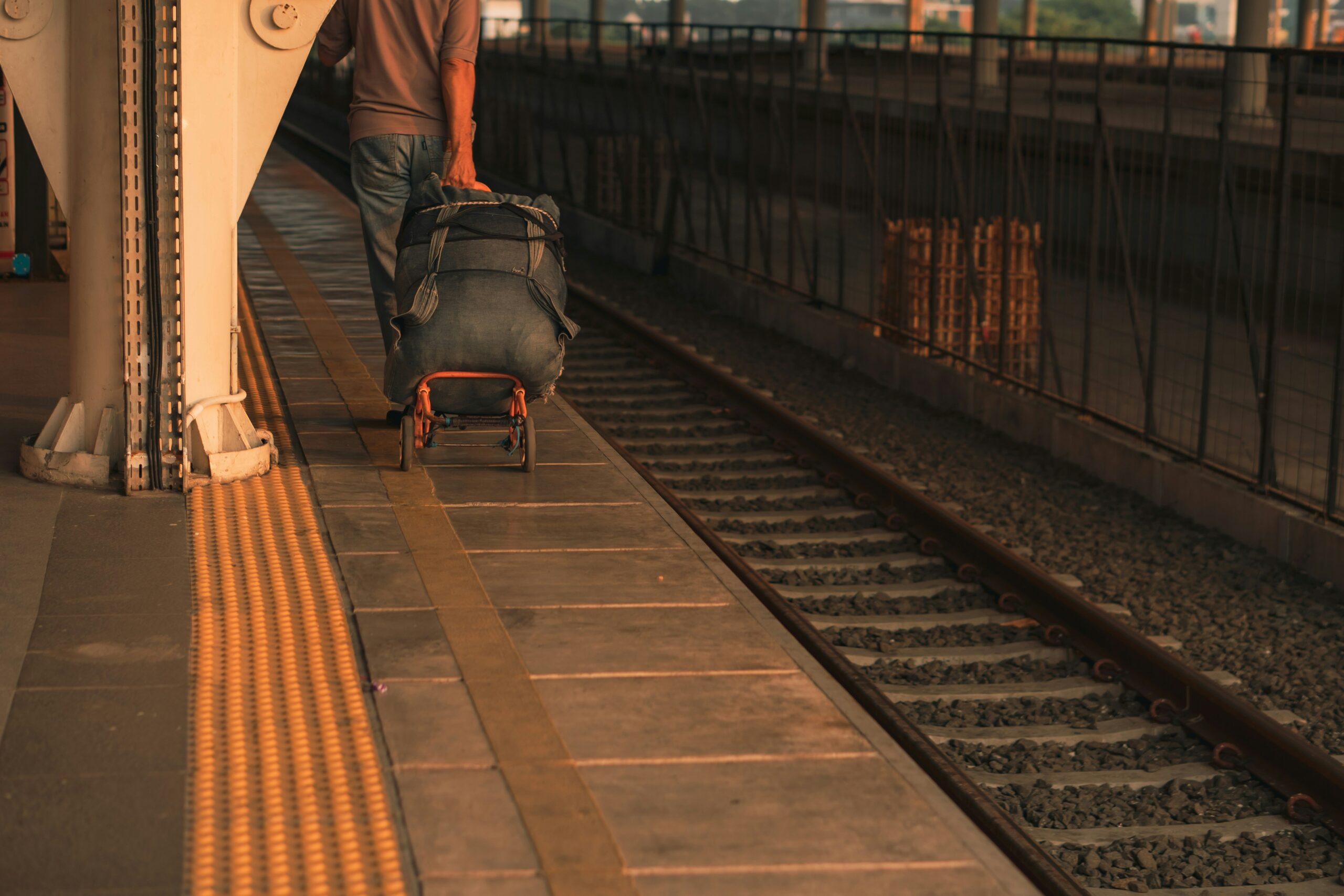 Step-by-step guide illustration for filing a travel insurance claim