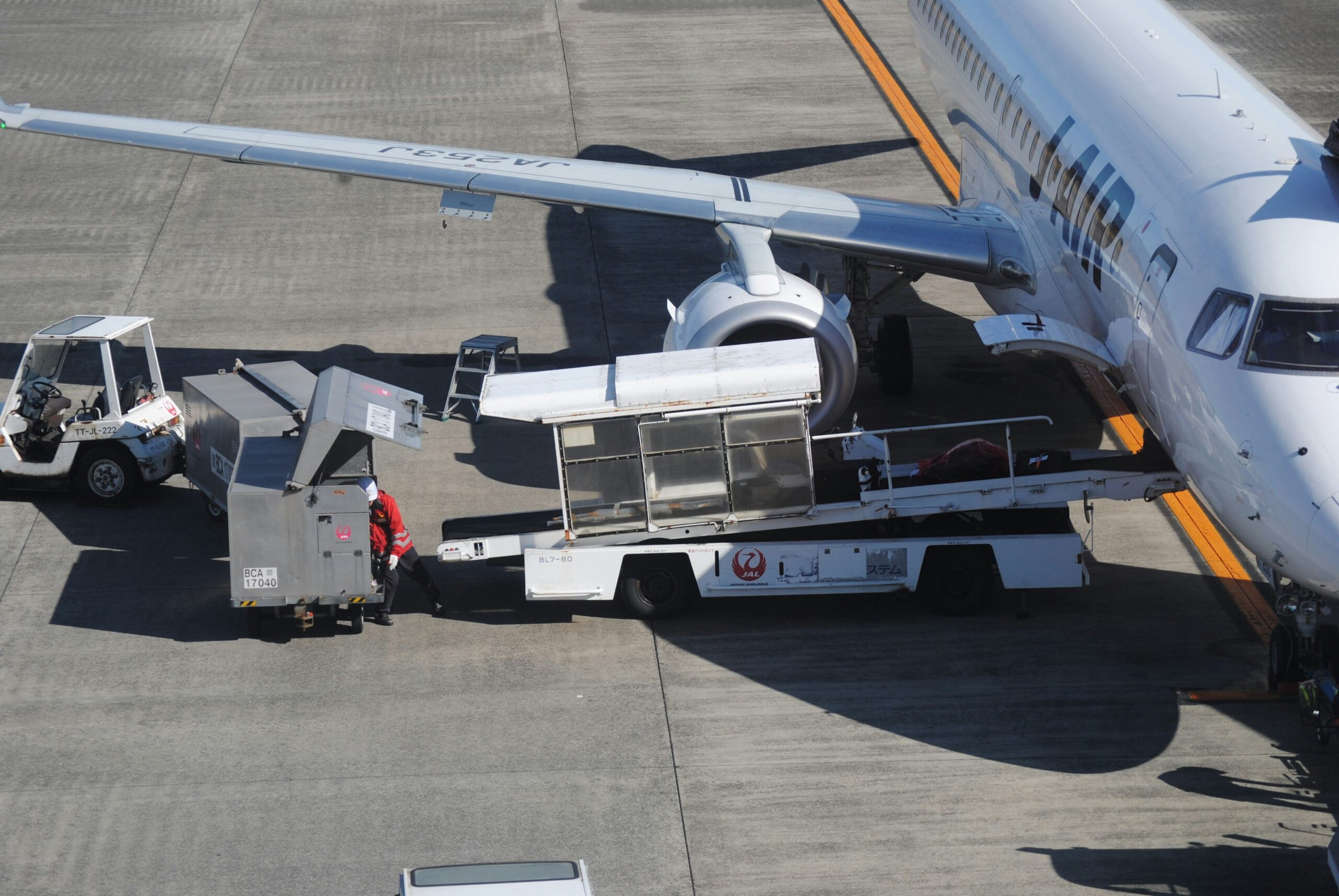 Image showing benefits of having travel insurance for lost baggage