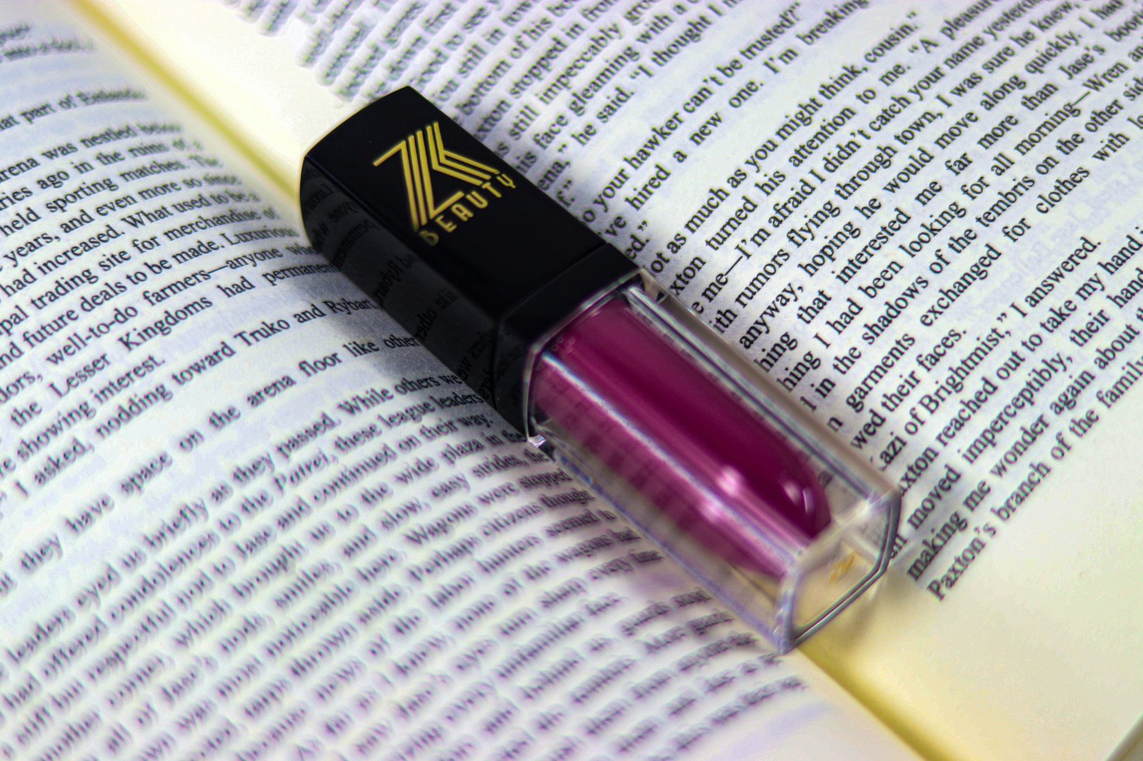 Comparison chart displaying features of three popular baggage insurance providers.